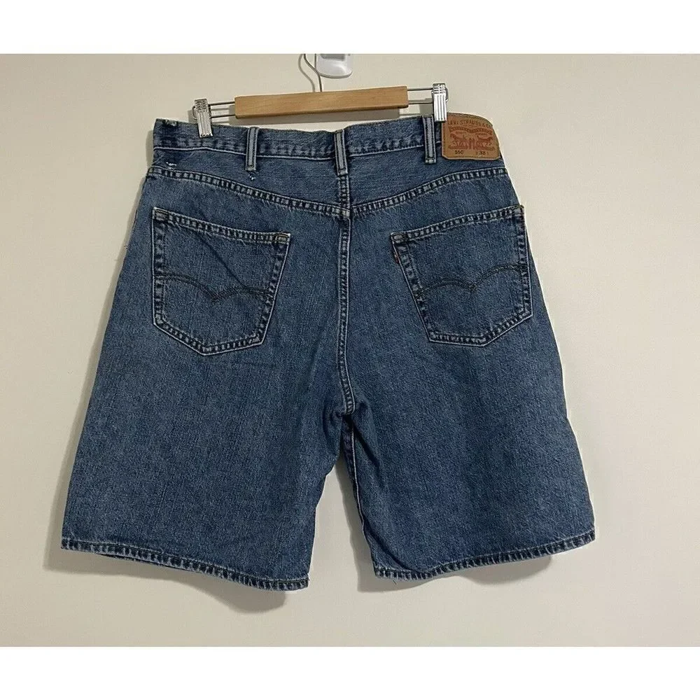Levis 550 Medium Wash Blue Denim Shorts Relaxed Men's Size 38